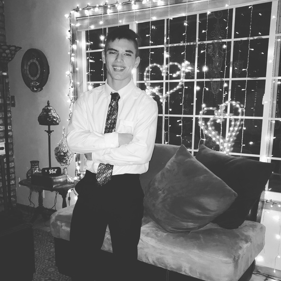 Profile Picture of Patrick Steele (@paddy_rick) on Poshmark