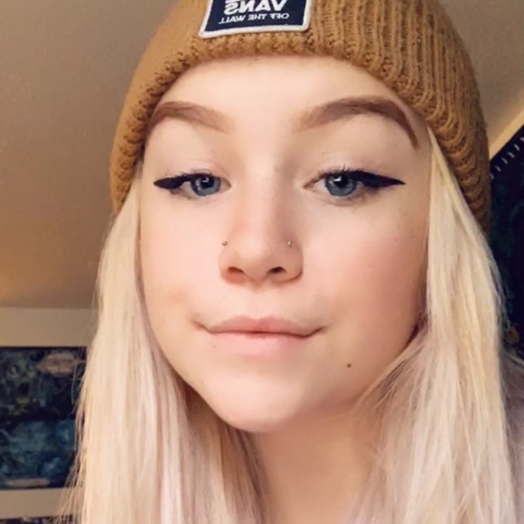 Profile Picture of Kaitlyn Svatos (@kaitycactus) on Poshmark