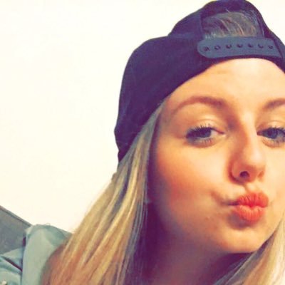 Profile Picture of Michelle Büscher (@michelleb_1997) on Twitter