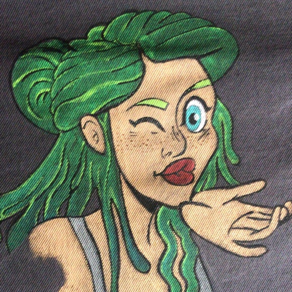 Profile Picture of Glenn Mulero (@starbelleprim) on Poshmark