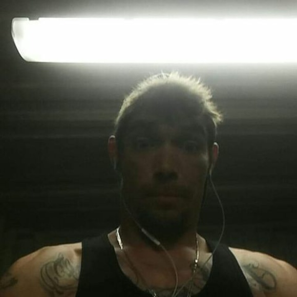 Profile Picture of David Vigar (@davidvigar) on Poshmark