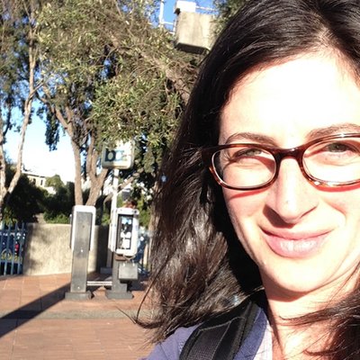 Profile Picture of Amanda Aronczyk (@aronczyk) on Twitter