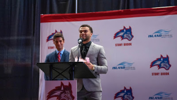 Profile Picture of David Miele (@davidmiele) on Poshmark