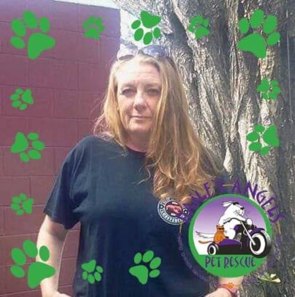 Profile Picture of Collette Lucier (@hippiepunk66) on Poshmark