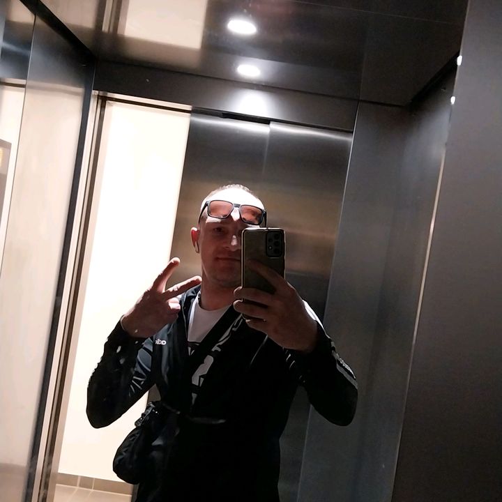 Profile Picture of Nizi187 (@davidherhold) on Tiktok