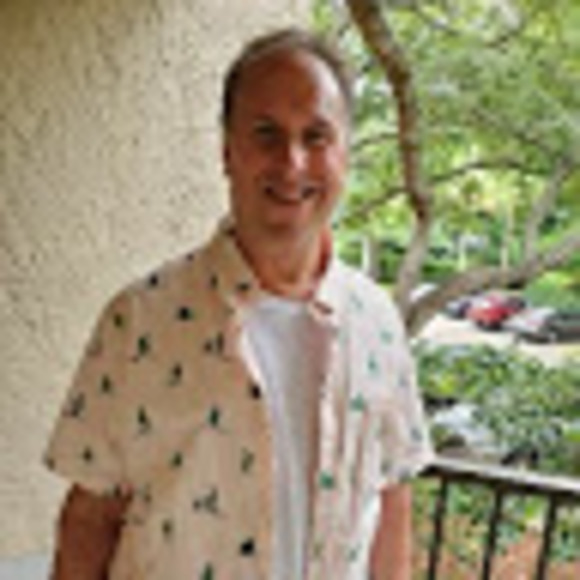 Profile Picture of Michael Blaine (@blainemichael1) on Poshmark