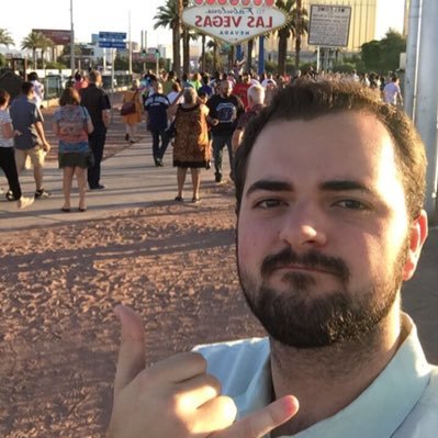 Profile Picture of Mike (@MikeNossek) on Twitter