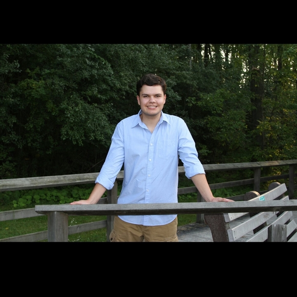 Profile Picture of John Exler (@jjgmen) on Poshmark
