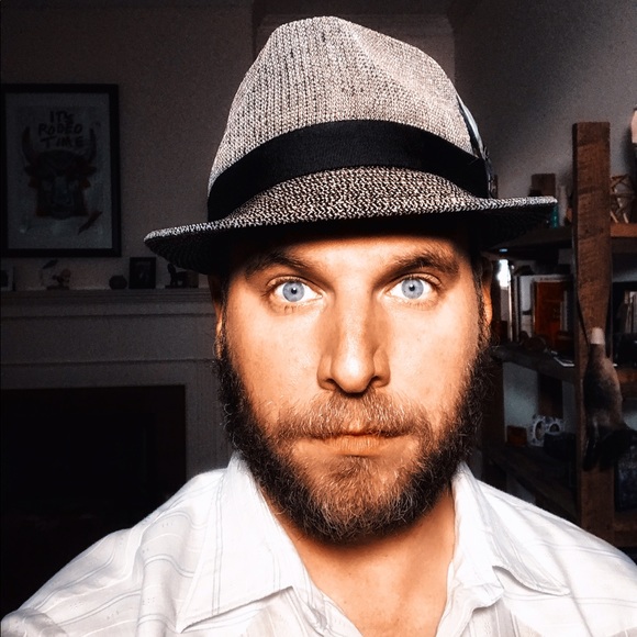 Profile Picture of Matthew Magee (@matthewmagee) on Poshmark