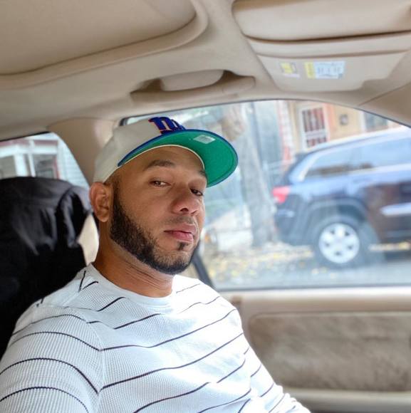 Profile Picture of Alberto Paulino (@albertopauli832) on Poshmark