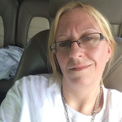 Profile Picture of Gloria Karko (@lovemypitts13) on Twitter