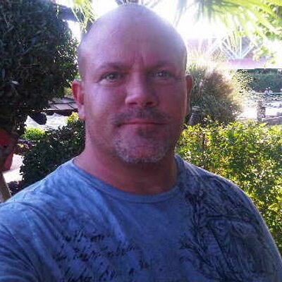 Profile Picture of Jason Browning (@IamNOTRobThomas) on Twitter