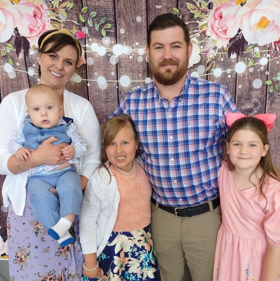 Profile Picture of Lindlee Cutchall (@lindleecutchall) on Poshmark