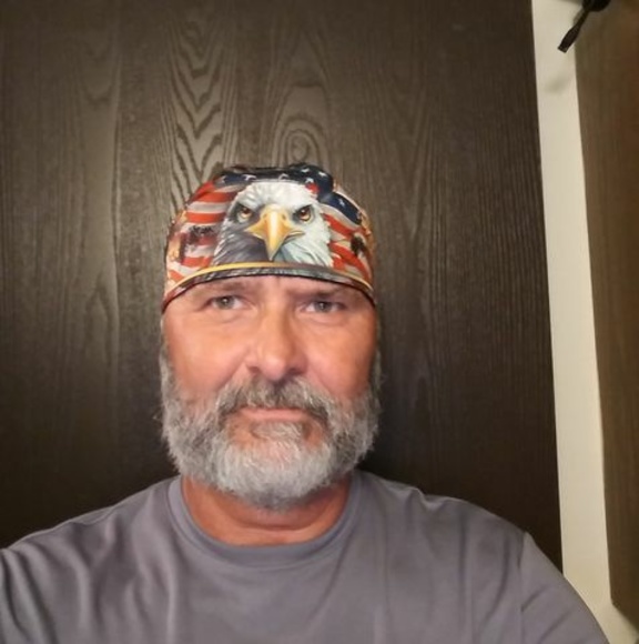 Profile Picture of Paul Guldner (@paulguldner) on Poshmark