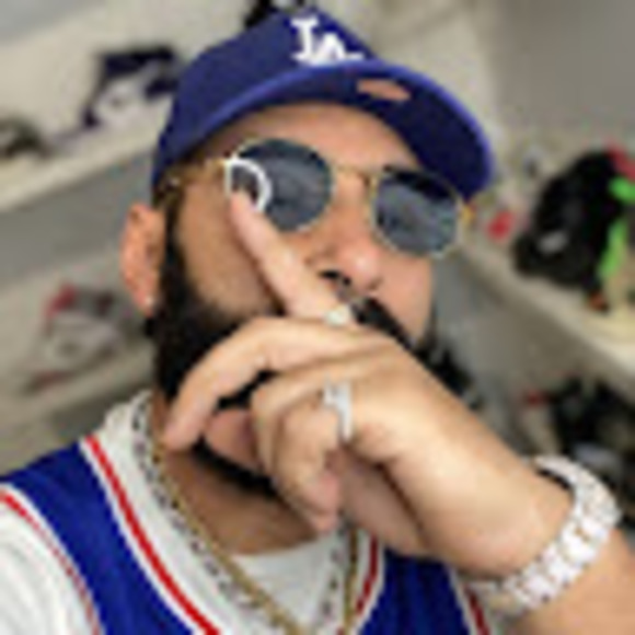 Amir Khalifa - Poshmark Profile Picture of Amir Khalifa (@amir_khalifa667) on Poshmark