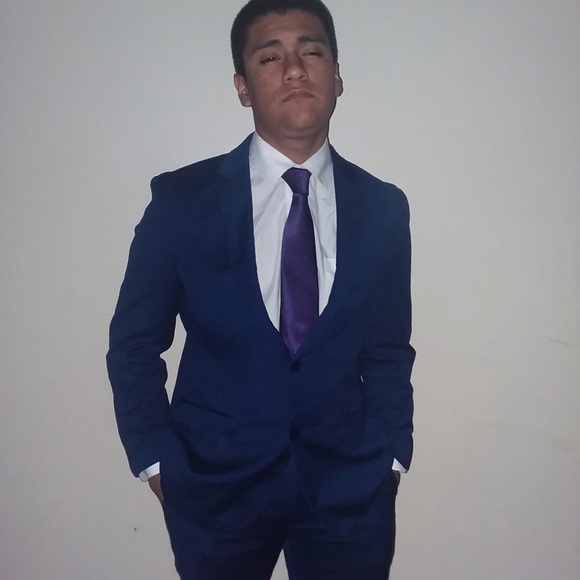 Profile Picture of Irving Ramirez (@typical_irving) on Poshmark