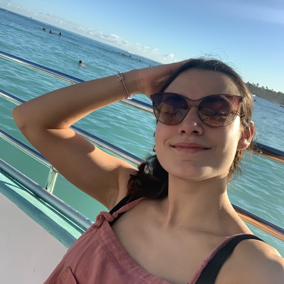 Profile Picture of Cindy Madrigal (@cindymadriga178) on Poshmark