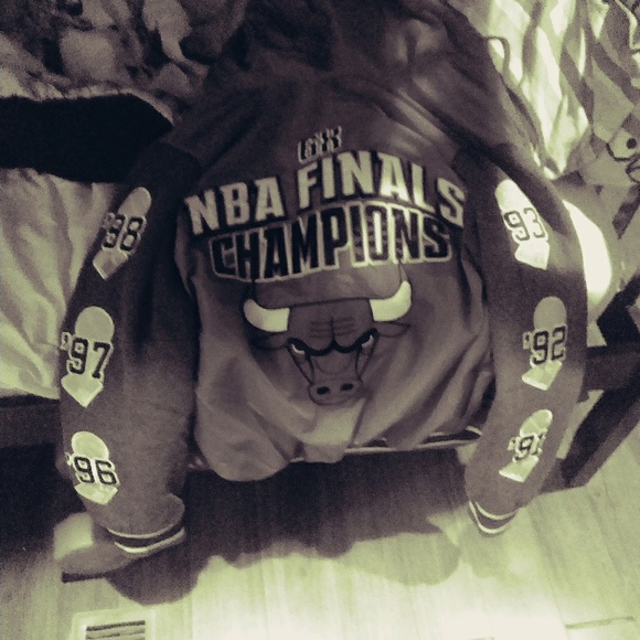 Profile Picture of Emmanuel Rodriguez (@emmanueldum3) on Poshmark