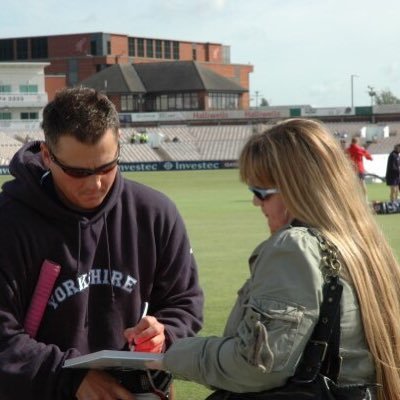 Profile Picture of Pam Stott (@PammySambo) on Twitter