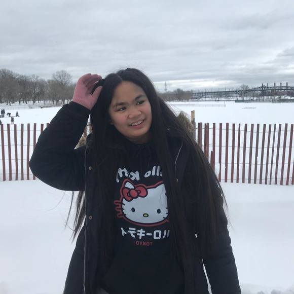 Profile Picture of Sharika Ramilo (@sharikaramilo) on Poshmark