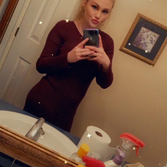 Profile Picture of Caroline Weldon (@carolineweldon1) on Poshmark