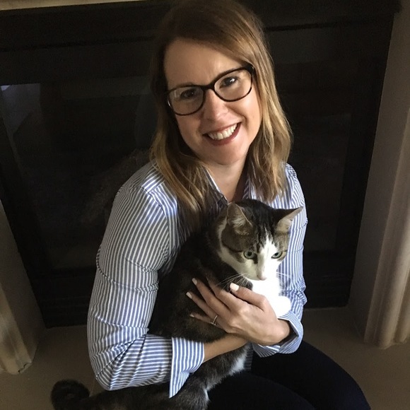 Profile Picture of Kelly Clay (@kclay05) on Poshmark