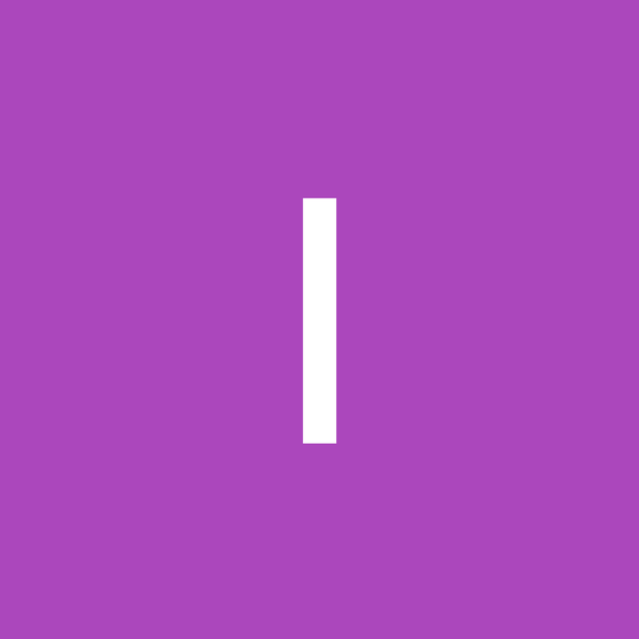 Profile Picture of Iris Townsend (@marimari247) on Poshmark
