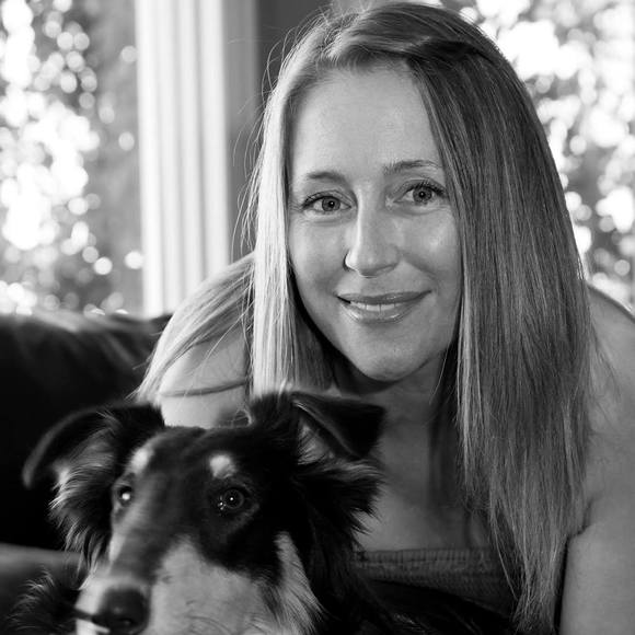 Profile Picture of Fiona Balaton (@fionalallan) on Poshmark