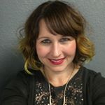 Profile Picture of Rust Salon Stylist (@kendrakallstrom) on Instagram