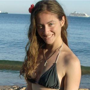 Profile Picture of Cláudia Nunes (@claudia.19) on Myspace