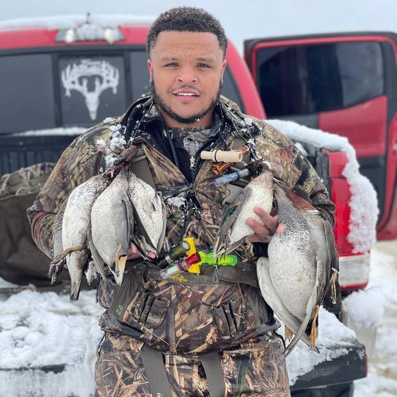 Profile Picture of Clint Different (@clintdifferent) on Poshmark