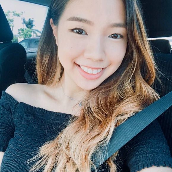 Profile Picture of Tiffany Chang (@tiffany_chang) on Poshmark