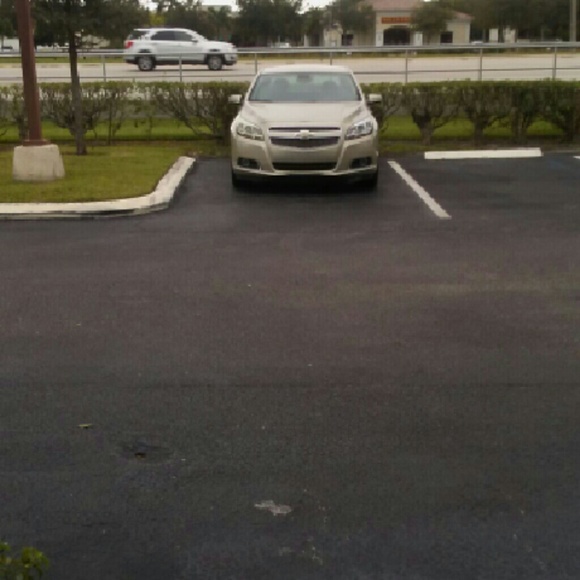 Profile Picture of Roy Roberts (@rroy87) on Poshmark