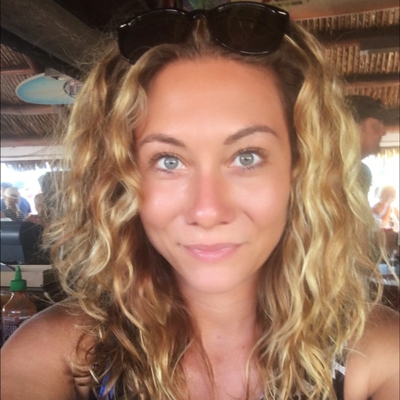 Profile Picture of Stephanie Ciliento (@noxzema84) on Poshmark