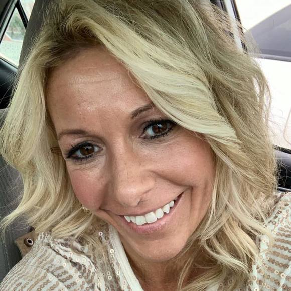 Profile Picture of Paula Mccullough (@pjm81) on Poshmark