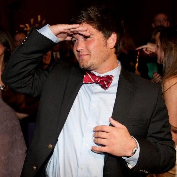 Profile Picture of Justin Pickle (@jmpickle7) on Poshmark