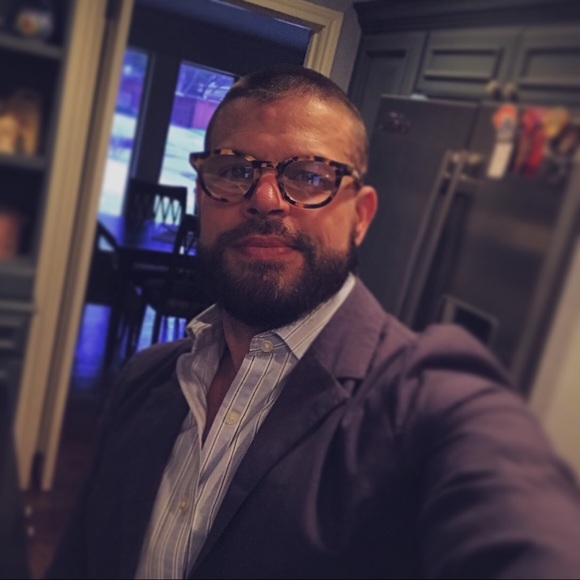 Profile Picture of Chris Batson (@texbatson) on Poshmark