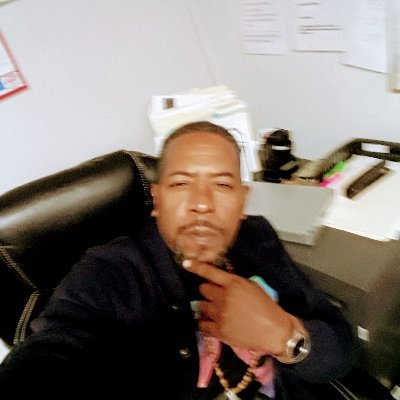 Profile Picture of Robert Bloomfield (@Robertb39272482) on Twitter