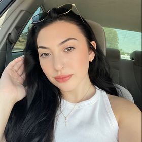 Profile Picture of Jordyn 🌸 (@haley2455) on Pinterest
