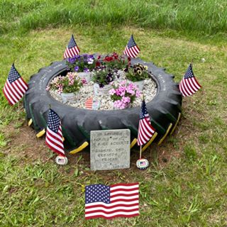 Profile Picture of Stepheni Schmidt (@stepheni.schmidt) on Facebook