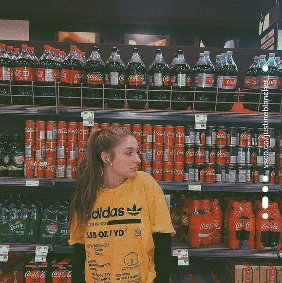 Profile Picture of Justine Blanchette (@justineblanc240) on Poshmark