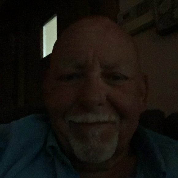 Profile Picture of Kevin Delgaudio (@kevindelgaudio) on Poshmark