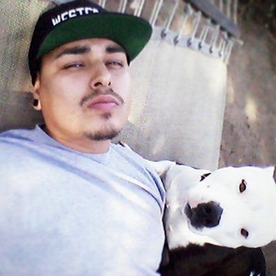 Profile Picture of Raymond Barrera (@raymondb370) on Twitter