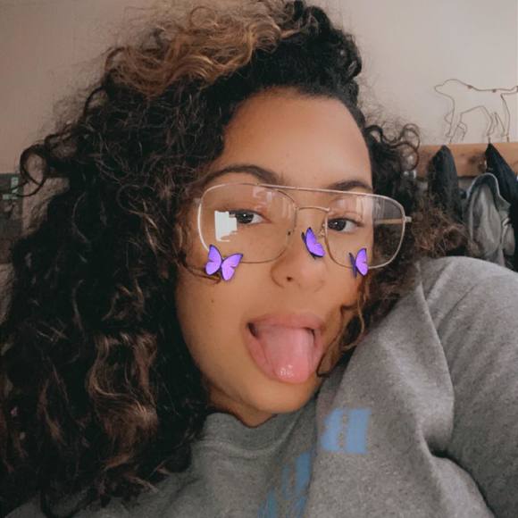 Profile Picture of Lisandra Ramos burgos (@ramlis) on Poshmark