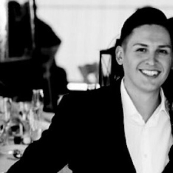 Profile Picture of Miguel Caldera (@michaelaredlac) on Poshmark