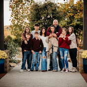 Profile Picture of Bryan And Heather McMakin (@TheSavageSe7en) on Youtube