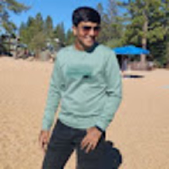 Profile Picture of Rudra Bagadia (@rudrabagadia55) on Poshmark