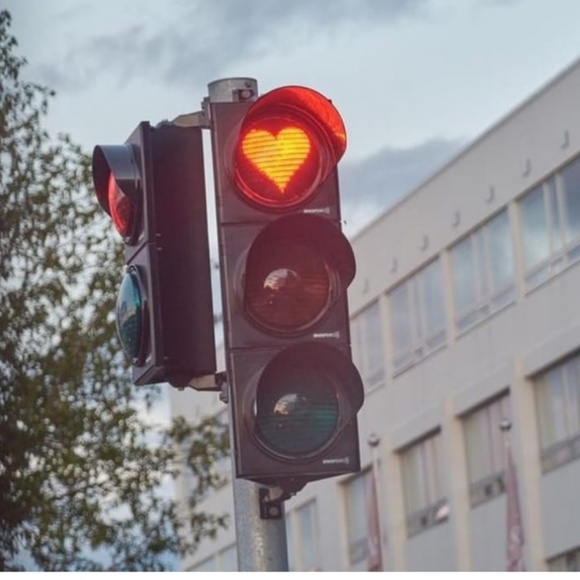 Profile Picture of Michaela King (@sunflower71610) on Poshmark