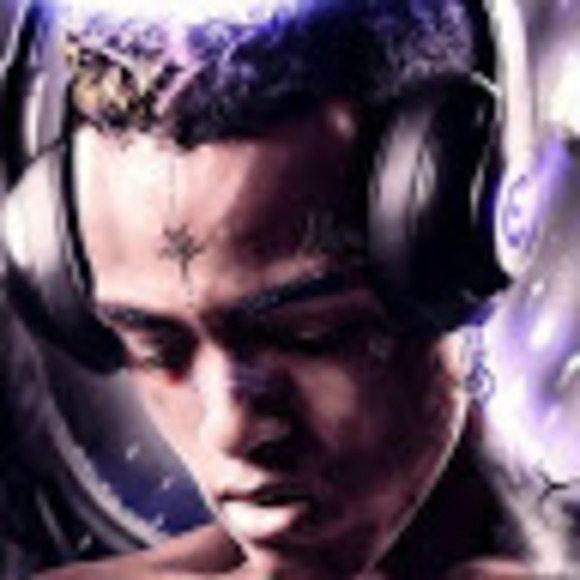 Profile Picture of Luke Huffman (@alexhuffman1234) on Poshmark