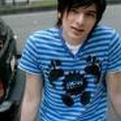 Profile Picture of Matthew Burgos (@heyitsmematthew) on Twitter